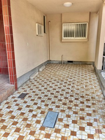 上鷺宮戸建の駐車場