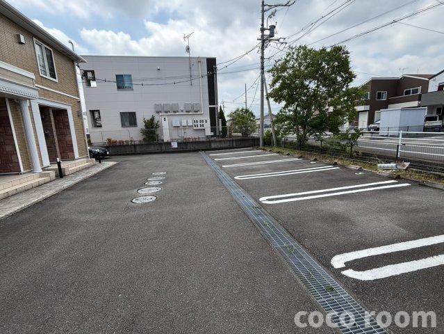 ドリーム・Ｋの駐車場