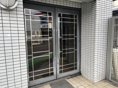 【エントランス】