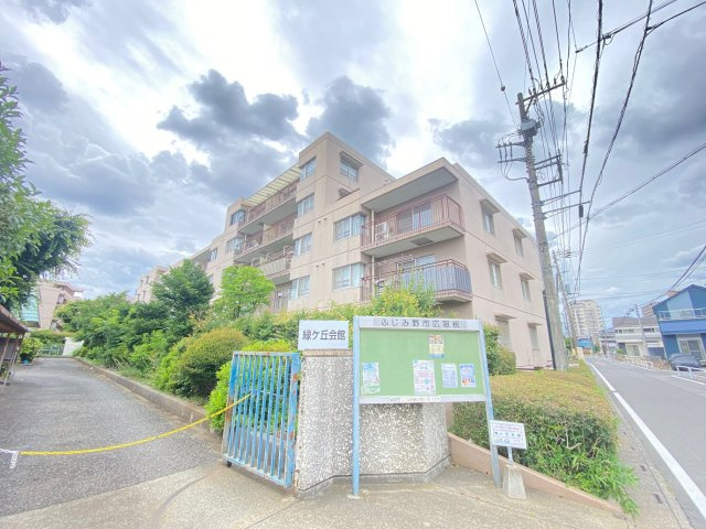 ハイツ大井町 A棟の外観
