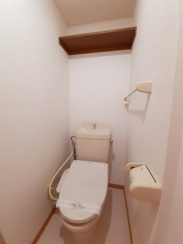ロイヤルパークＡのトイレ|コンパクトで使いやすいトイレです