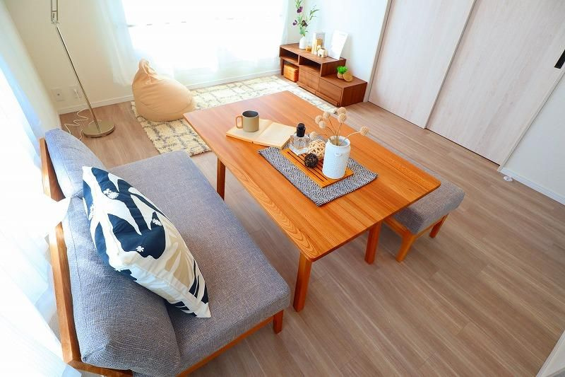 調布市西つつじケ丘１丁目の中古マンションの居間・リビング