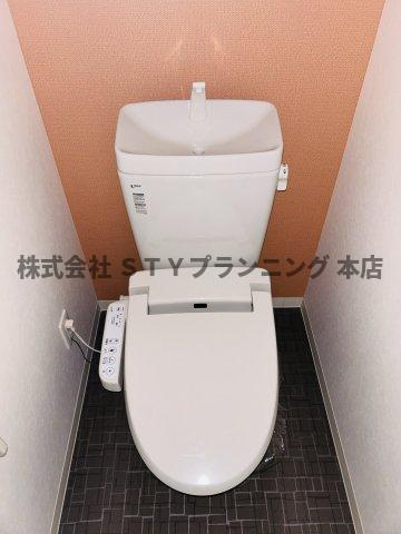 仲介手数料０円！GRANDUKE丸田町のトイレ