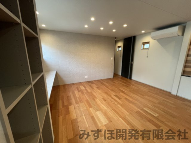 山形市緑町２丁目の新築一戸建の居間・リビング|9/11  LDK