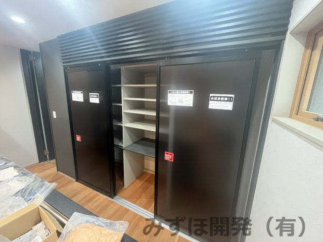 山形市緑町２丁目の新築一戸建の収納|8/27  キッチン背面収納