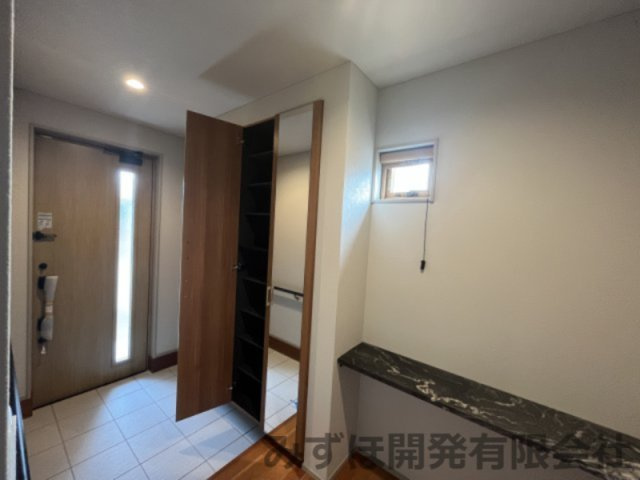 山形市緑町２丁目の新築一戸建の玄関|9/11 玄関
