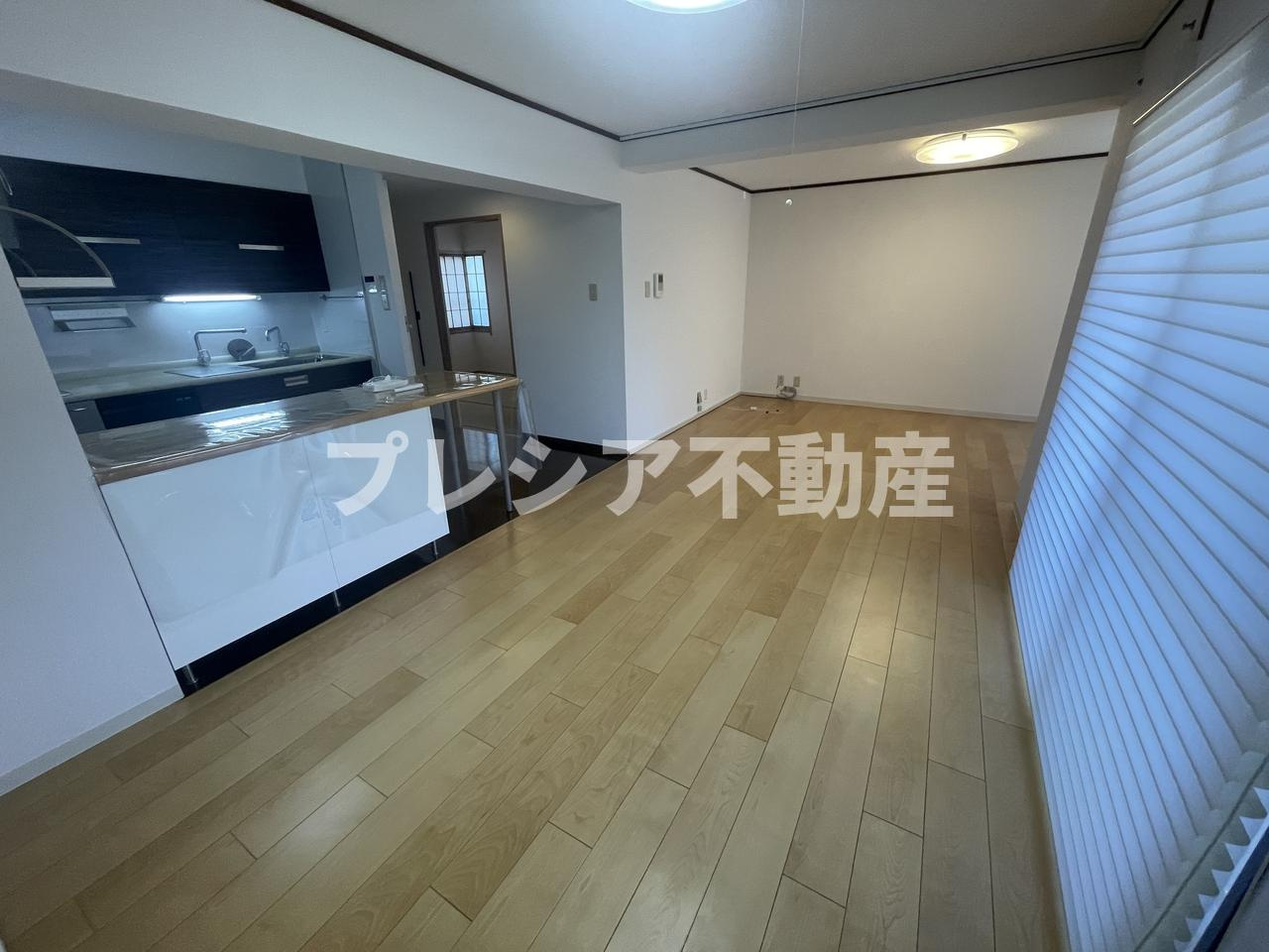 モナーク甲子園の居間・リビング