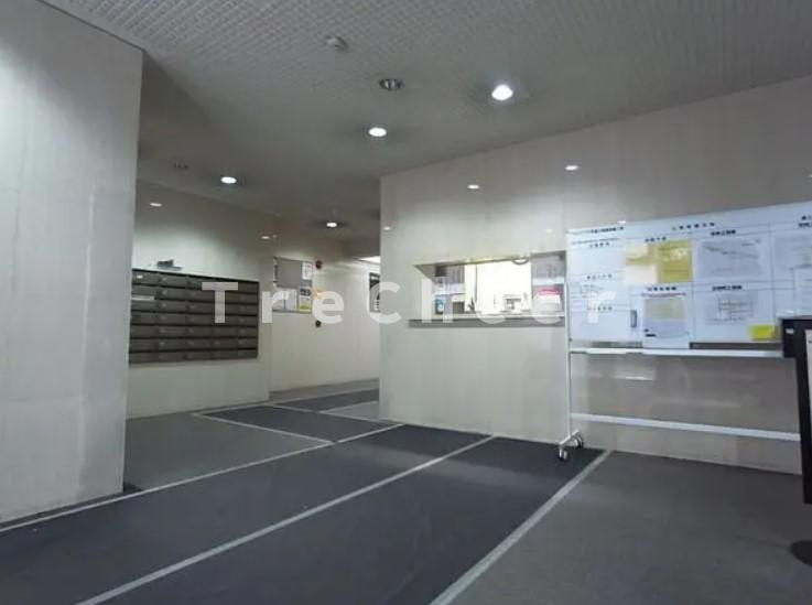 ライオンズプラザ町屋のエントランス