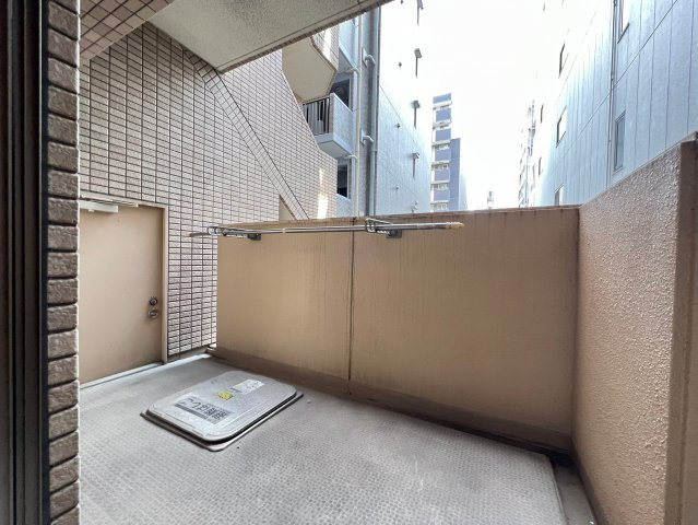 エイペックス大阪城西のバルコニー