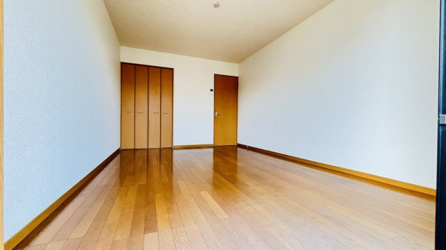 アムール三条