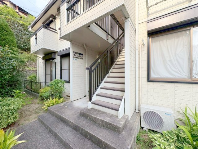 ダイアパインのエントランス|清潔なエントランスです