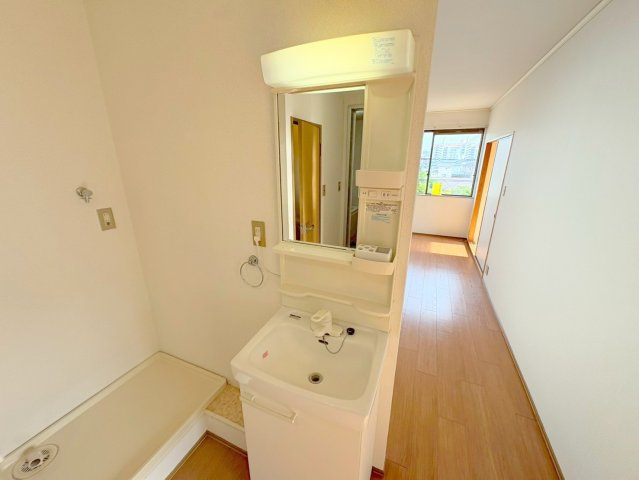 ダイアパインの洗面所|洗面所です