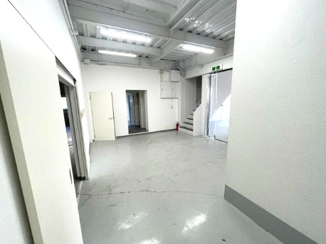 今川３丁目貸工場の内装