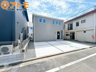 【駐車場】 | 沼津市下河原町　新築一戸建て　全1棟 | ゆったりスペースで、駐車も楽ちん♪