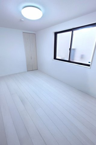 川崎市中原区市ノ坪　戸建の洋室|１階・6.3帖