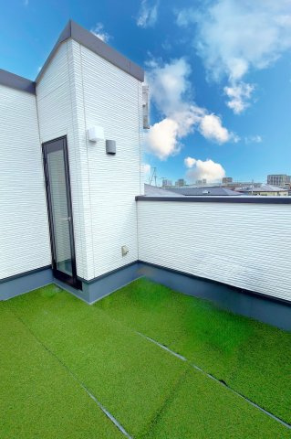 川崎市中原区市ノ坪　戸建のバルコニー