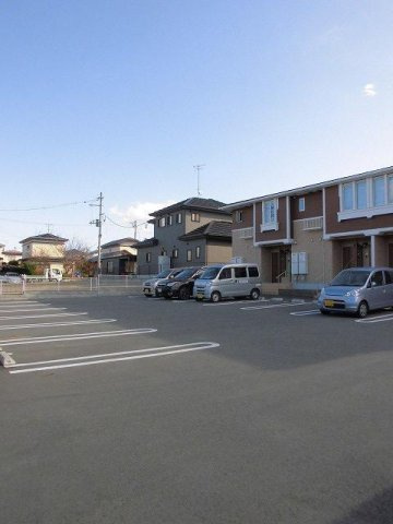 シューティングスターの駐車場