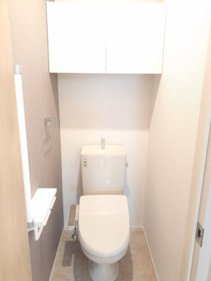 【トイレ】 | サンヴィレッジＢ | コンパクトで使いやすいトイレです