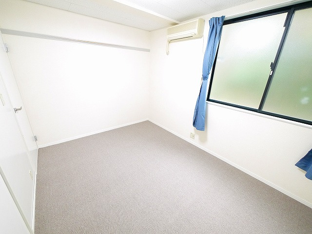 レオパレスＭの洋室|使い勝手のいい洋室です