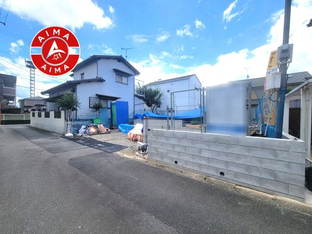 筑紫野市桜台1丁目第2-1棟（1号棟）の前面道路含む現地写真|見学の時間などお気軽にお問い合わせ下さい。