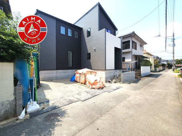 筑紫野市桜台1丁目第2-1棟（1号棟）の前面道路含む現地写真|見学の時間などお気軽にお問い合わせ下さい。