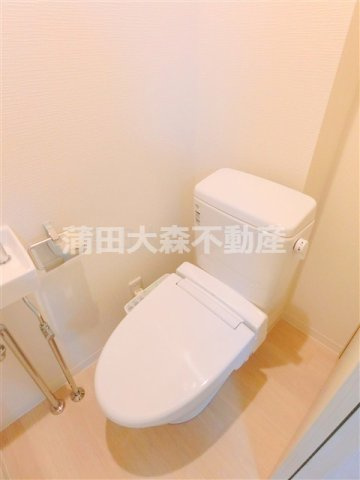 サンエール平和島Bのトイレ|手洗いと温水洗浄便座付きのトイレ