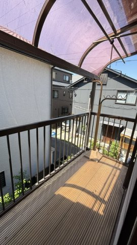 大東市緑が丘2丁目　中古戸建のバルコニー|バルコニー付きです