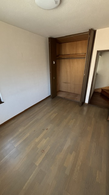 大東市緑が丘2丁目　中古戸建の洋室|ゆったりした洋室です