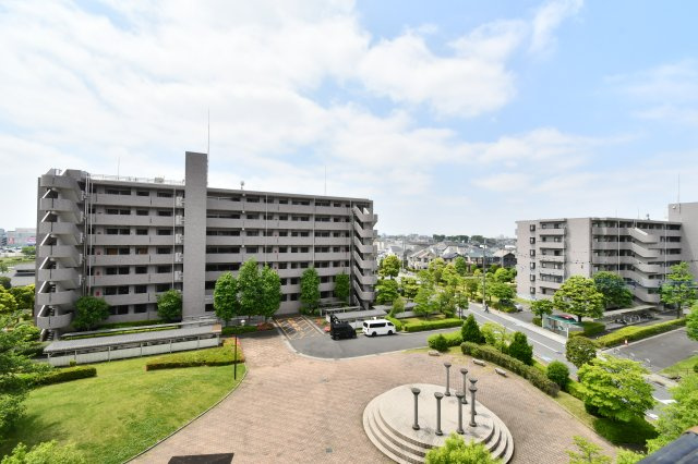 プロムナード大宮春野B-1番館の展望|難しいイメージの住宅ローンは経験スタッフが丁寧にお手伝いしますのでご安心下さい。「家を買って終わり」ではなく、「買ってからがスタート」と考え、一人ひとりにあった資金計画やプランをご提案致します！