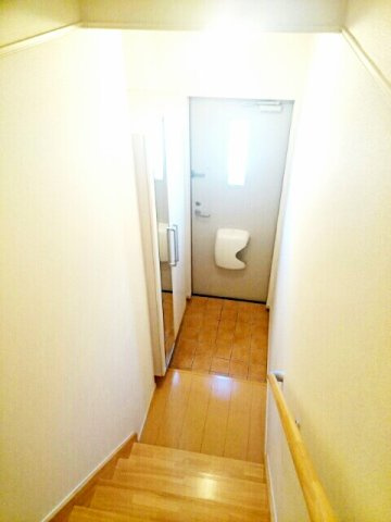 ジュネスユキαの玄関