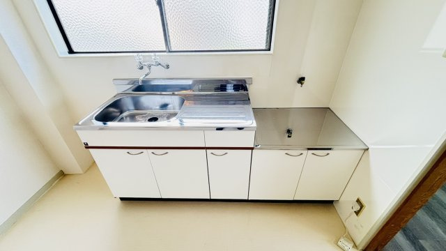 筑紫野市針摺西２丁目のアパートのキッチン