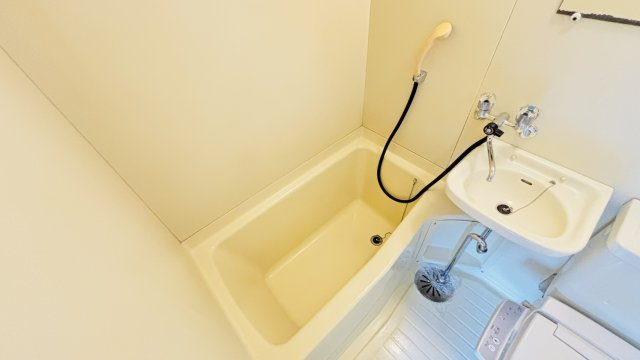 筑紫野市針摺西２丁目のアパートの浴室