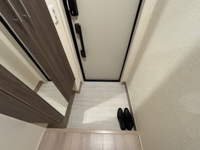 リッシュセゾン　Eの玄関