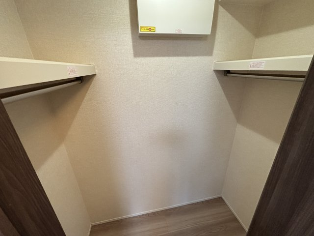 リッシュセゾン　Eの収納
