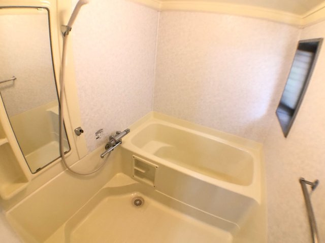 窓があり換気も楽にできます♪