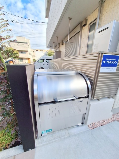 ユアスペース篠崎町のその他共用部分|★敷地内ゴミストッカー★