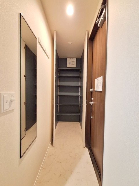 ユアスペース篠崎町の玄関|★シューズＢＯＸ★