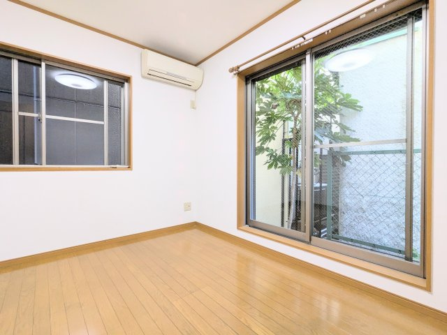 台東区竜泉３丁目の戸建の洋室|～居室写真～
