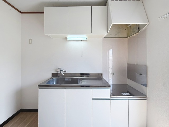 板山町十二丁目戸建貸家のキッチン