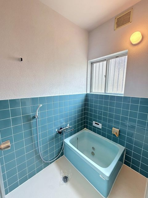 板山町十二丁目戸建貸家の浴室