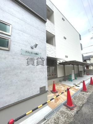 【エントランス】 | プランドール勝山　仲介手数料無料
