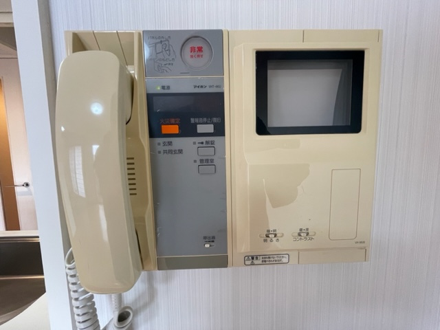 日神パレステージ小山ウインフォートのセキュリティ|オートロック、モニター付きインターホン