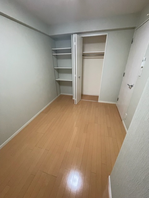 日神パレステージ小山ウインフォートの洋室|5帖洋室　収納