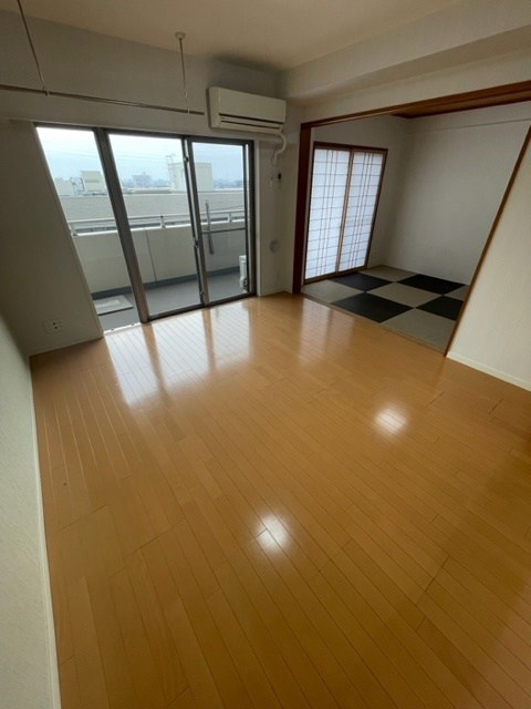 日神パレステージ小山ウインフォートの居間・リビング