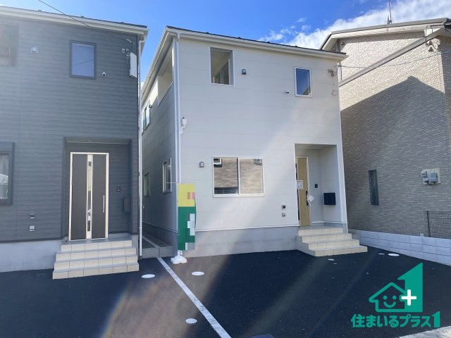 ★26(土)27(日)現地見学可能！★亀岡市柳町　第1期　新築一戸建ての外観|安心の10年保証！外観を美しく保ち、雨水で汚れを落とします！気になることがありましたら、お気軽にお問い合わせください！