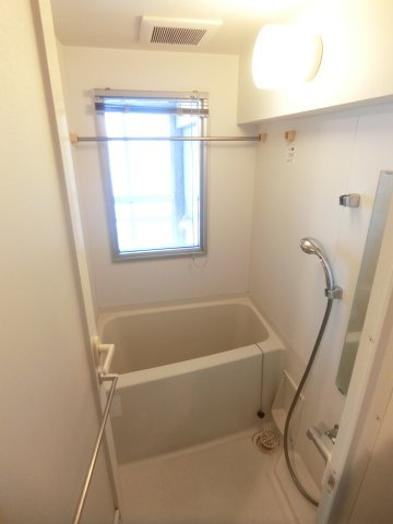 ドゥーエ新丸子の浴室|他のお部屋の参考写真となります。