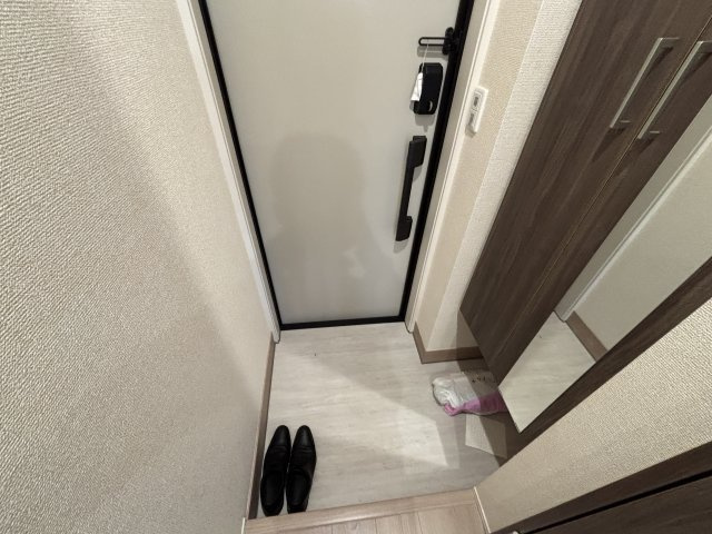 リッシュセゾン　Oの玄関