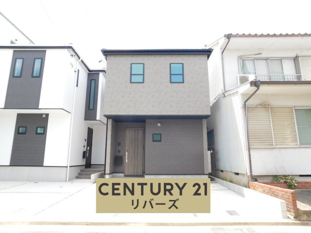 名古屋市北区成願寺１丁目の新築一戸建の外観|☆ラスト１棟☆　　新価格！！いつでも見学できます♪（お問合せ当日、平日、水曜、夜間でもＯＫ）　駐車並列２台ＯＫ！　広々ＬＤＫ１８．７帖♪　床暖房や食洗機など設備充実！　地盤保証２０年付き