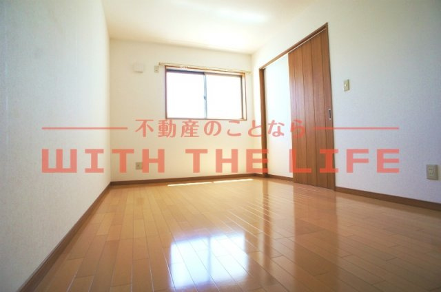 しおん【キャッシュバック対象物件】の洋室|コンパクトで使いやすい洋室です※現状優先