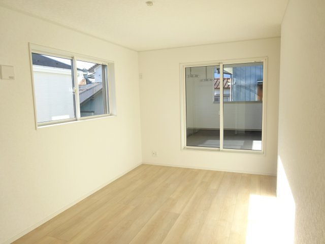 クレイドルガーデン前橋市堀之下町第１　4号棟の洋室|２階洋室２です